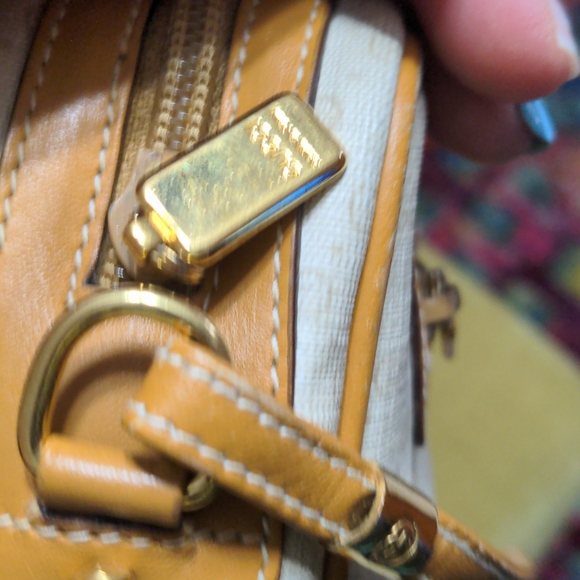 Vintage Gucci Camera Micro GG Bag - Picture 8 of 16